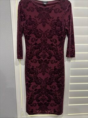 Elegant Burgundy Velvet Burnout Midi Dress